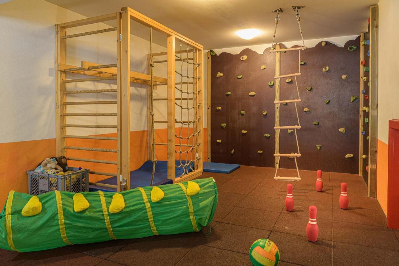 Alpenparks Apartment & Ferienresort Rehrenberg فيهوفن المظهر الخارجي الصورة