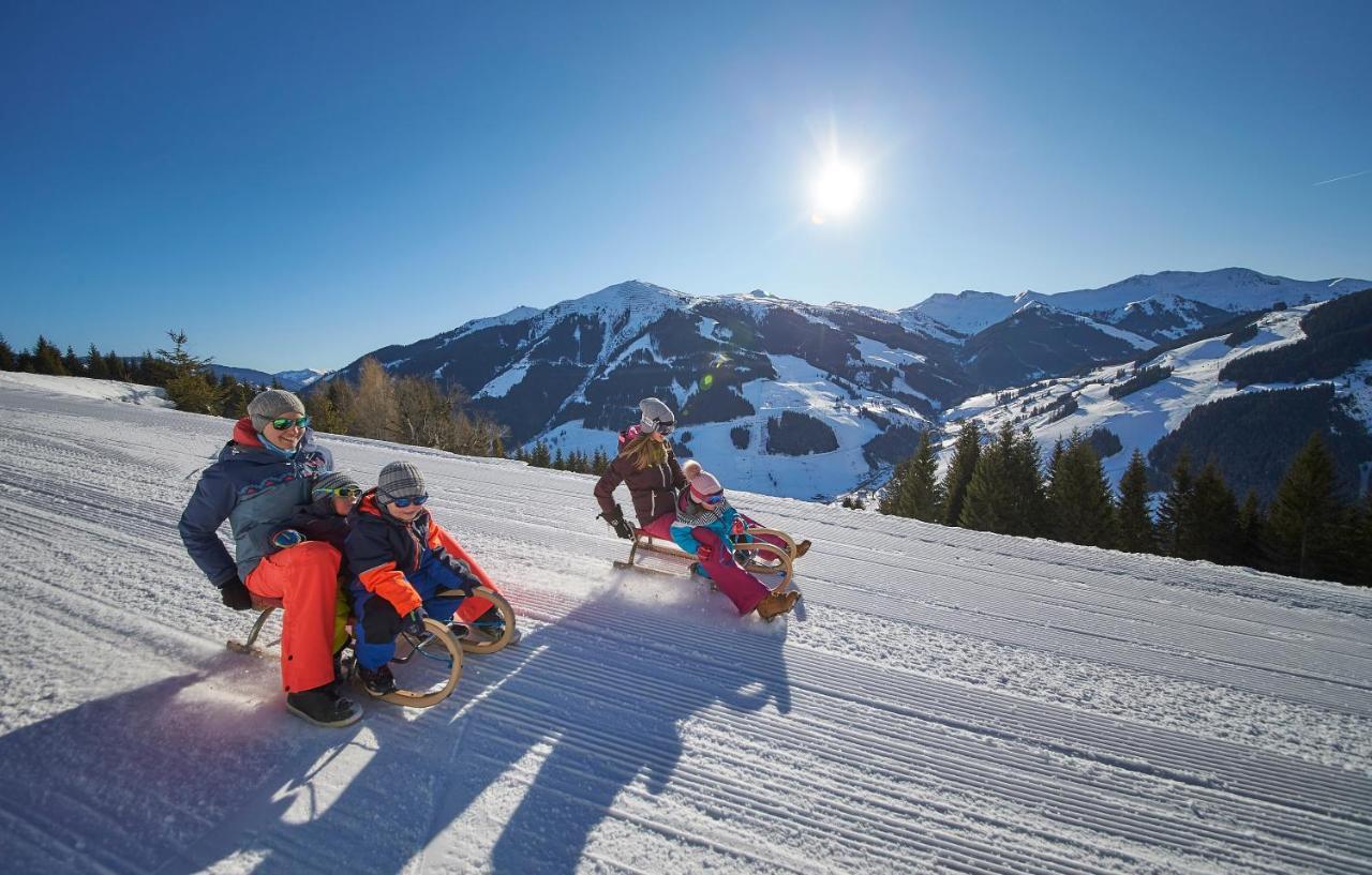 Alpenparks Apartment & Ferienresort Rehrenberg فيهوفن المظهر الخارجي الصورة