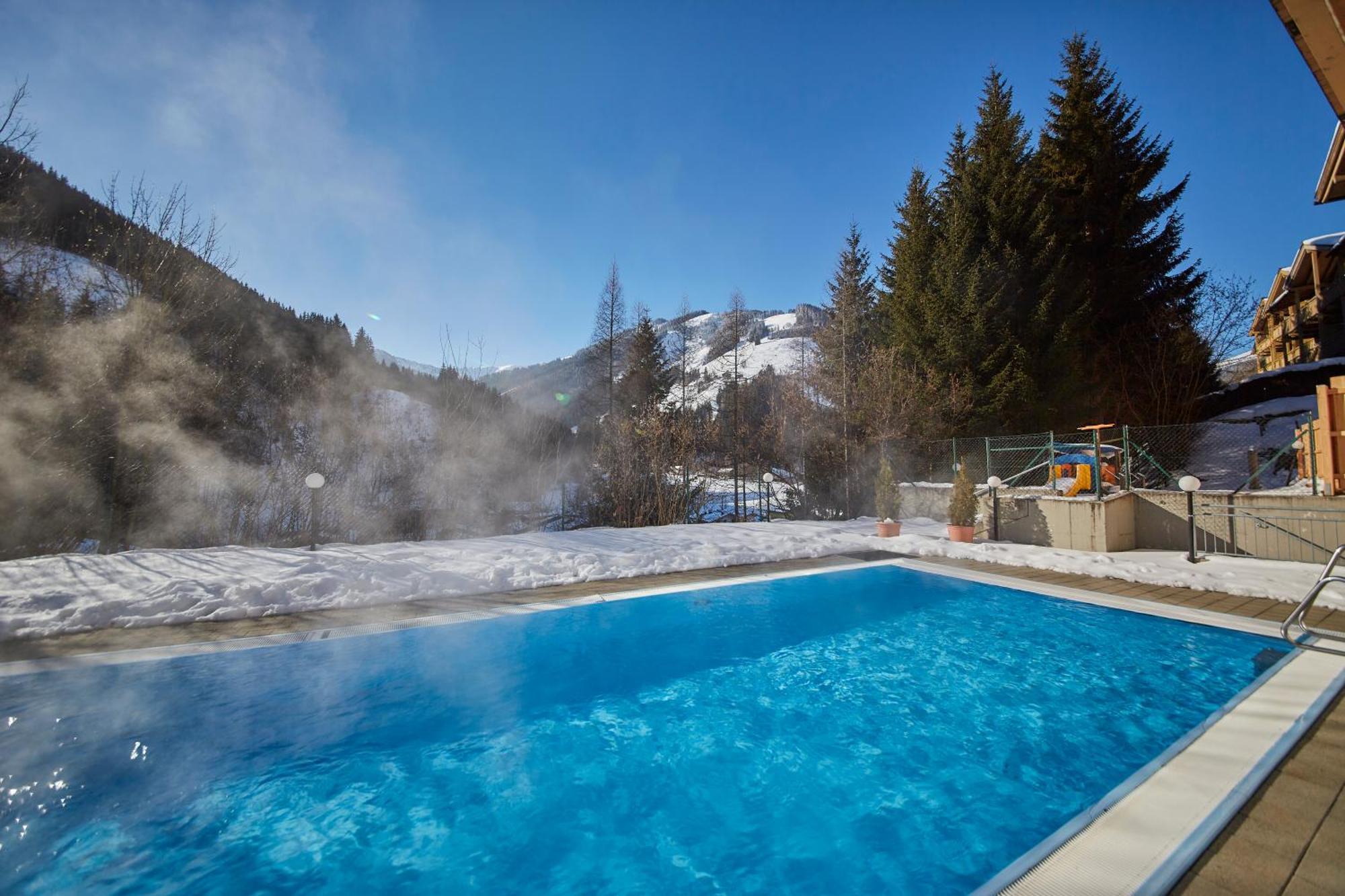 Alpenparks Apartment & Ferienresort Rehrenberg فيهوفن المظهر الخارجي الصورة