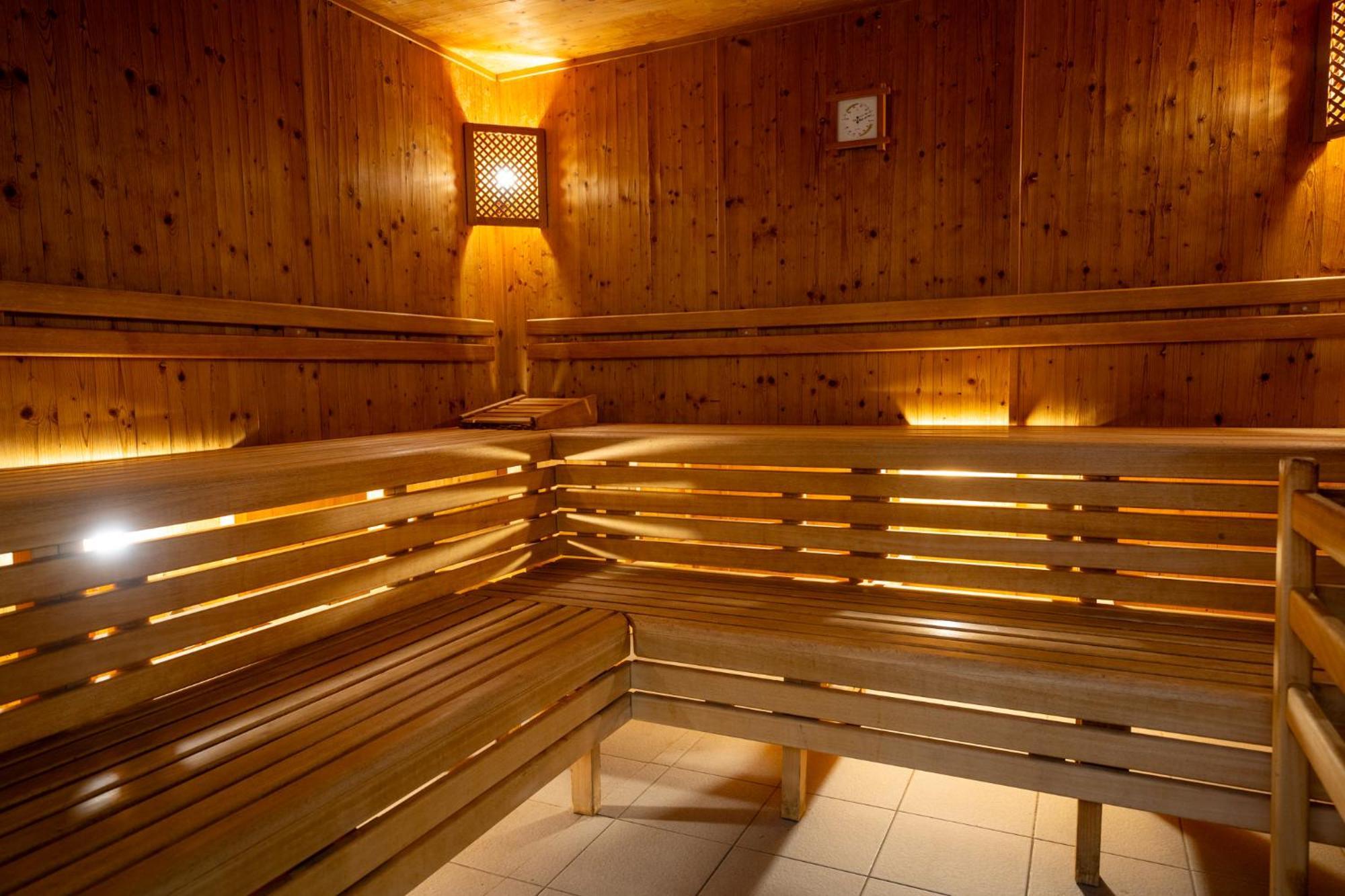 Alpenparks Apartment & Ferienresort Rehrenberg فيهوفن المظهر الخارجي الصورة